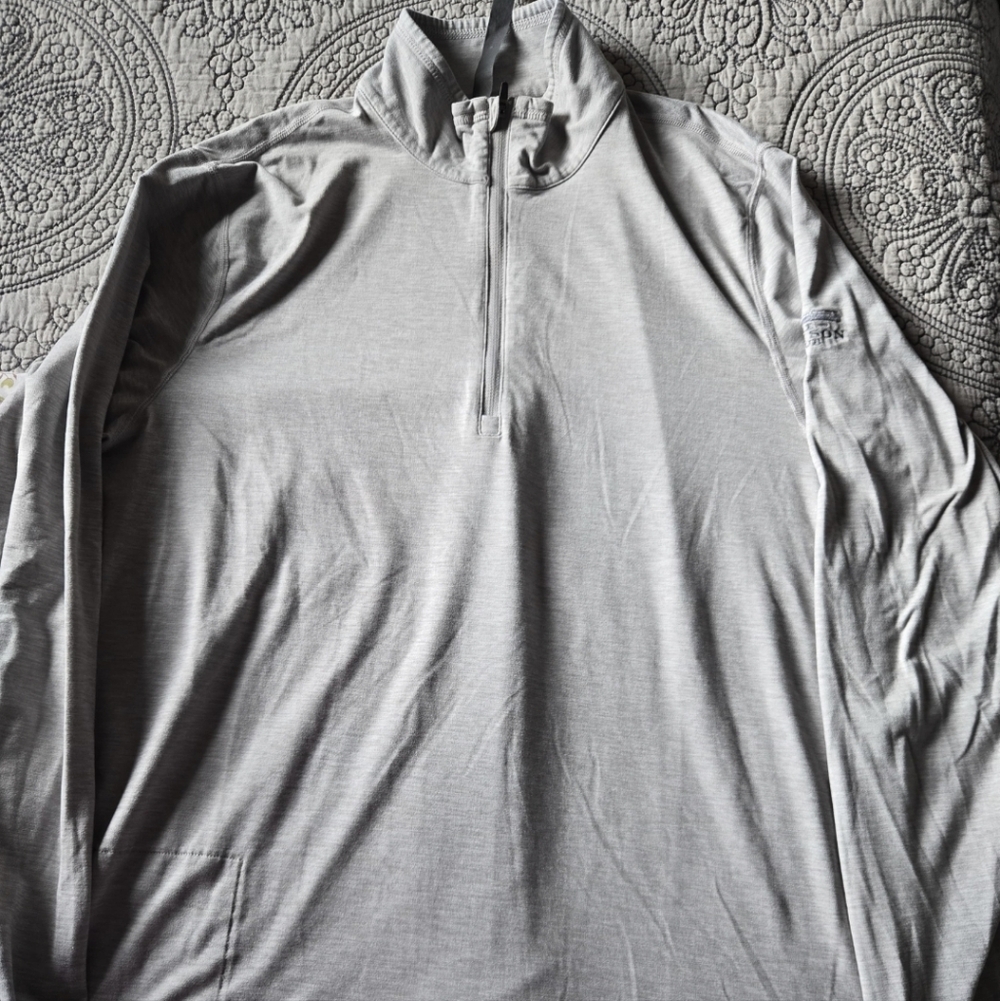Vuori Ease Performance Half Zip 2.0 Size Large Light Heather Gray Color - Picture 2 of 6